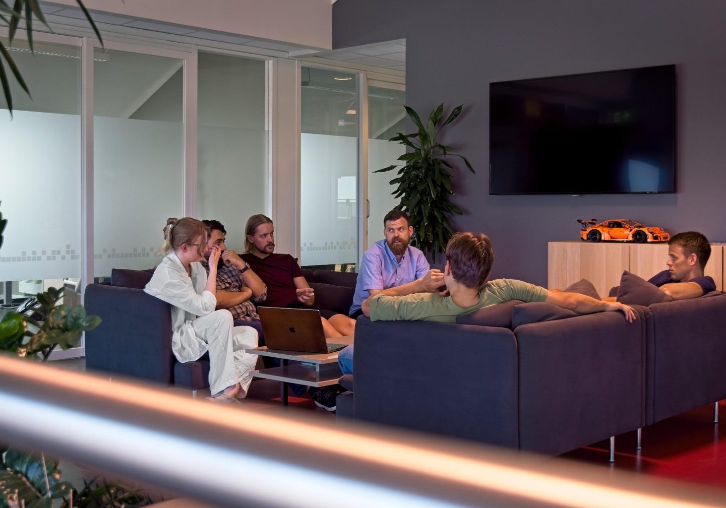 team collaboration meeting working on e-learning platform strategy